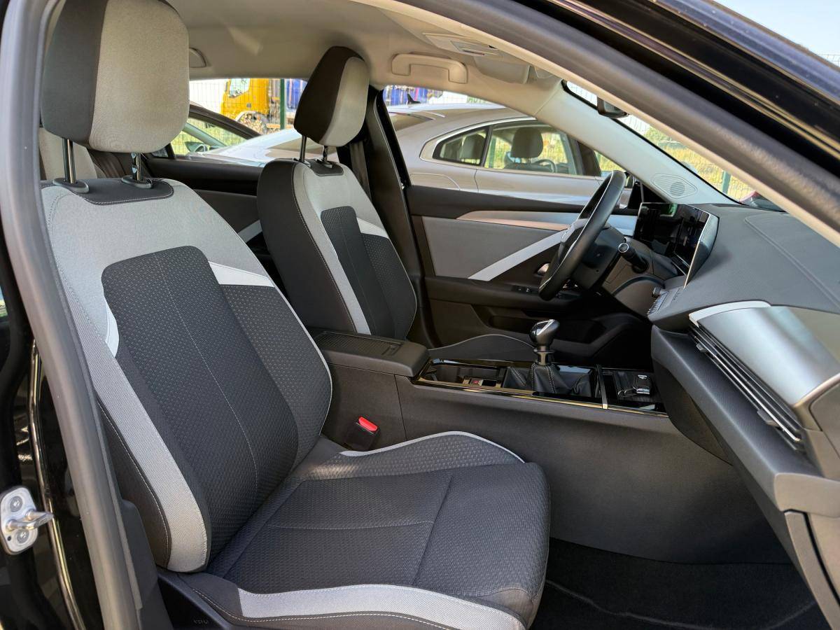 opel-astra-2022-diesel-1496cc