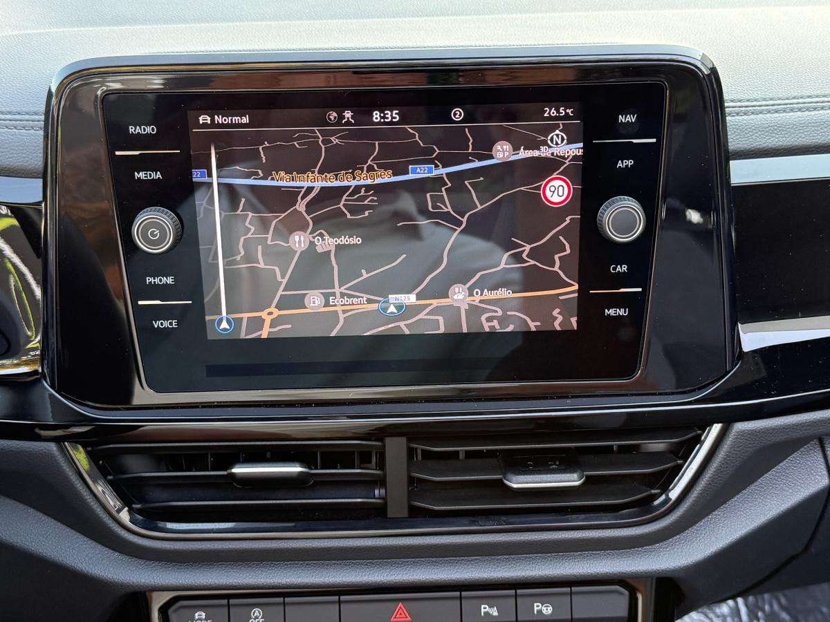 volkswagen-t-roc-2024-gasolina-1498cc