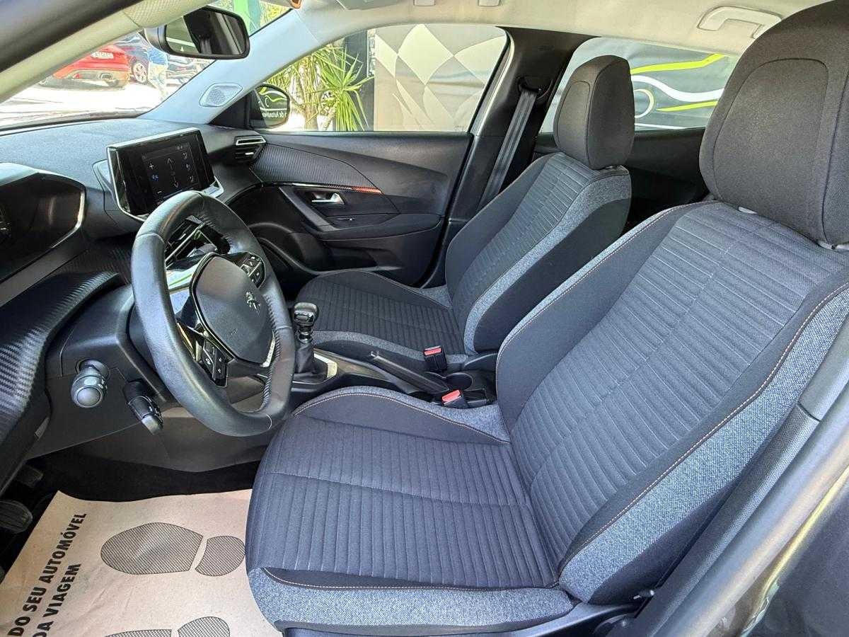 peugeot-2008-2021-diesel-1499cc