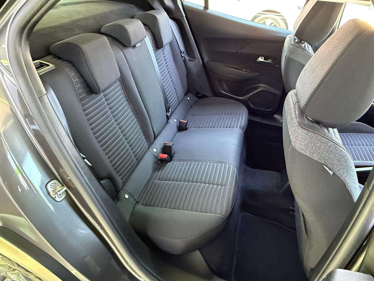 peugeot-2008-2021-diesel-1499cc