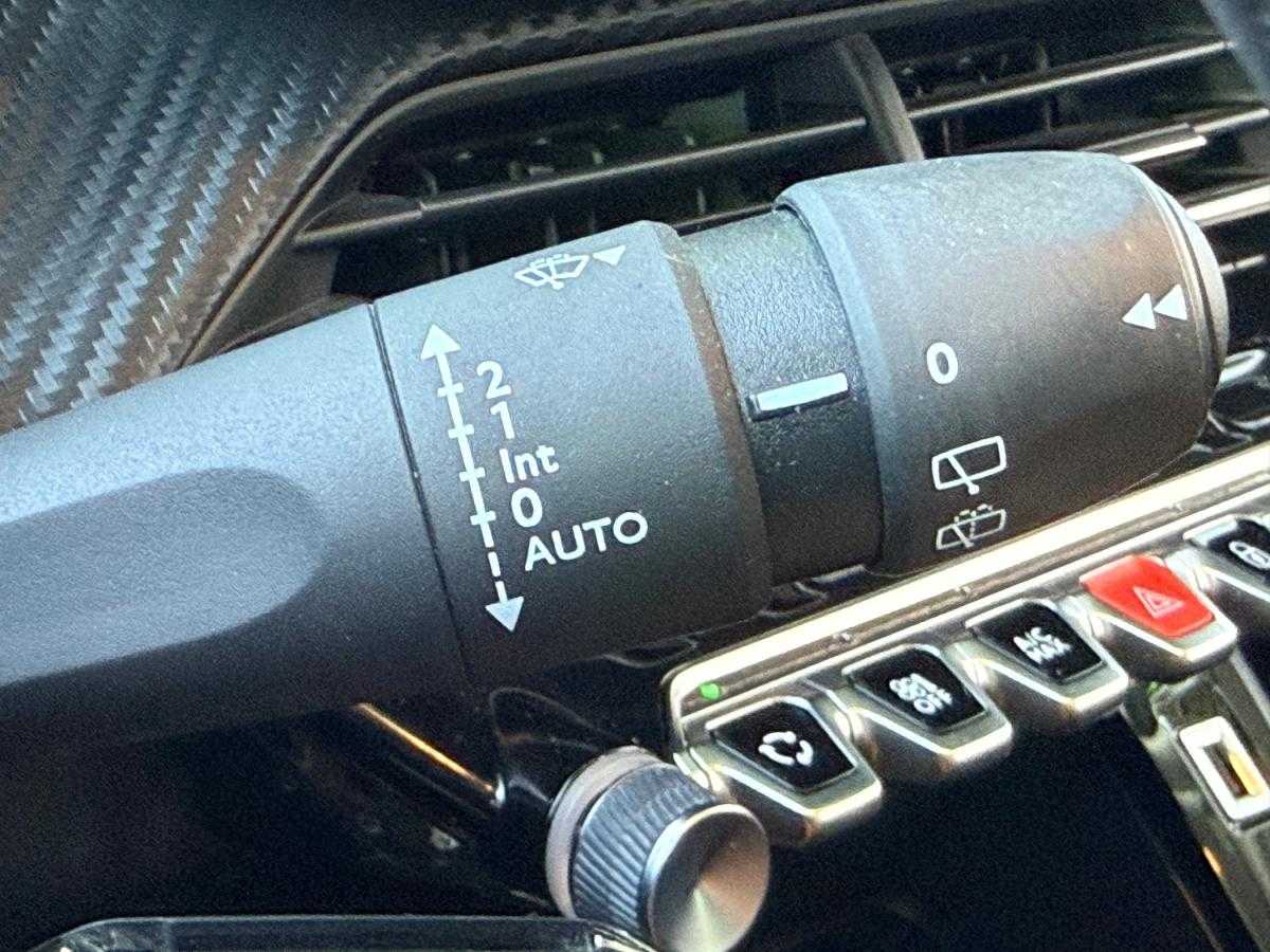 peugeot-2008-2021-diesel-1499cc