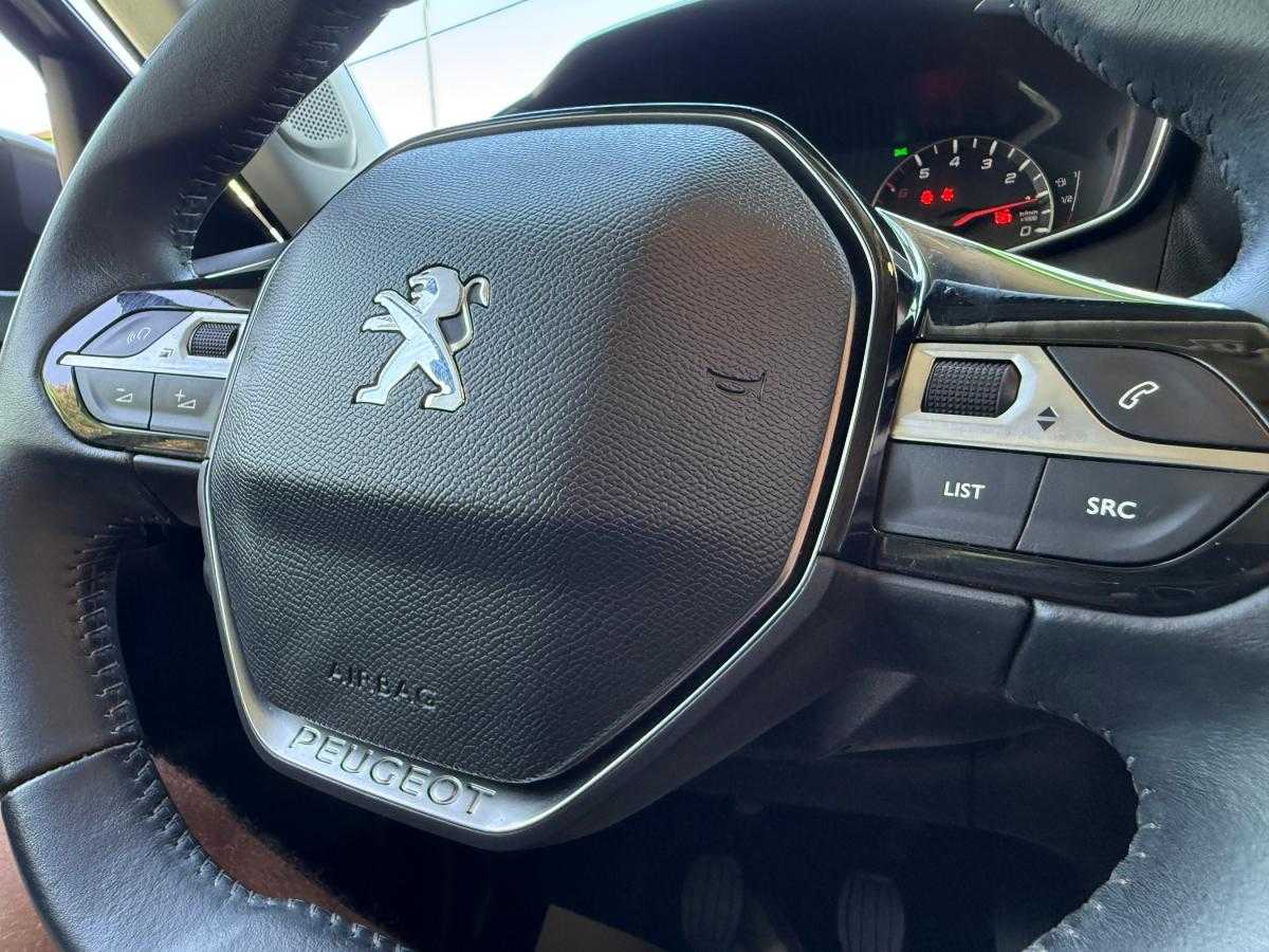 peugeot-2008-2021-diesel-1499cc