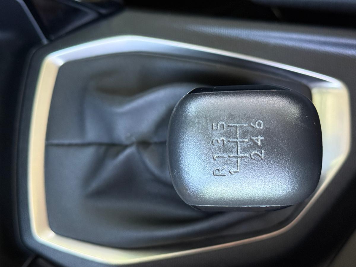 peugeot-2008-2021-diesel-1499cc