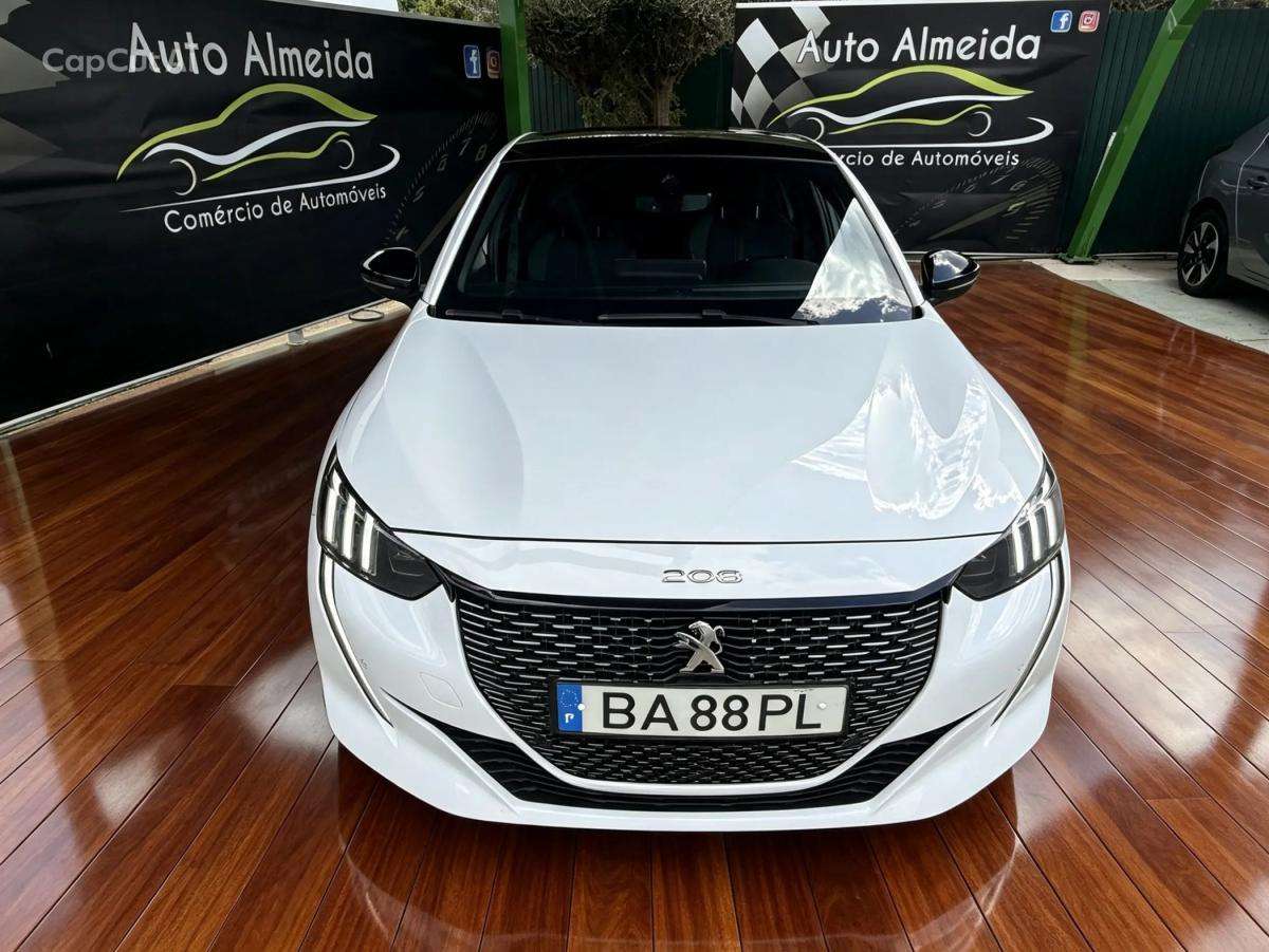 peugeot-208-2023-diesel-1499cc