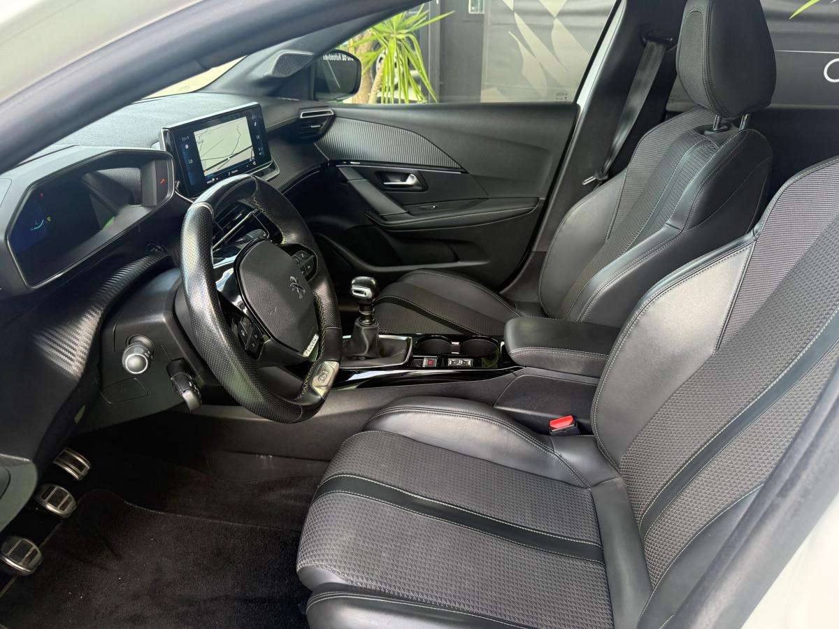 peugeot-208-2023-diesel-1499cc