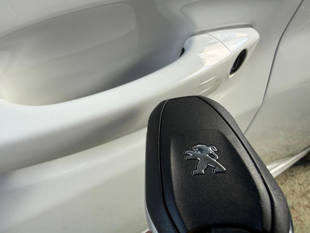 peugeot-208-2023-diesel-1499cc