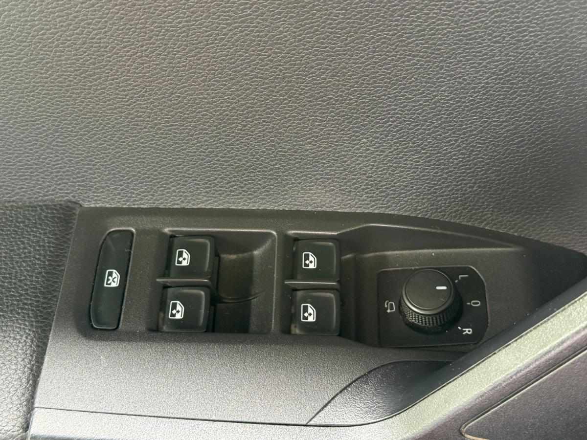 seat-ibiza-2023-gasolina-999cc