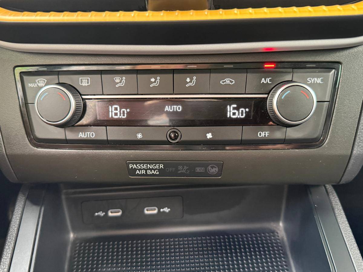 seat-ibiza-2023-gasolina-999cc