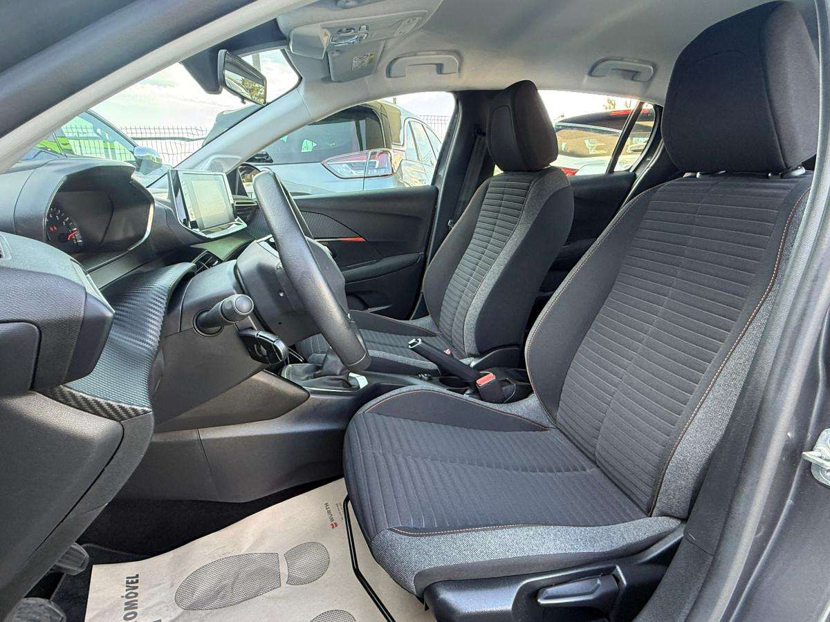 peugeot-208-2023-diesel-1499cc