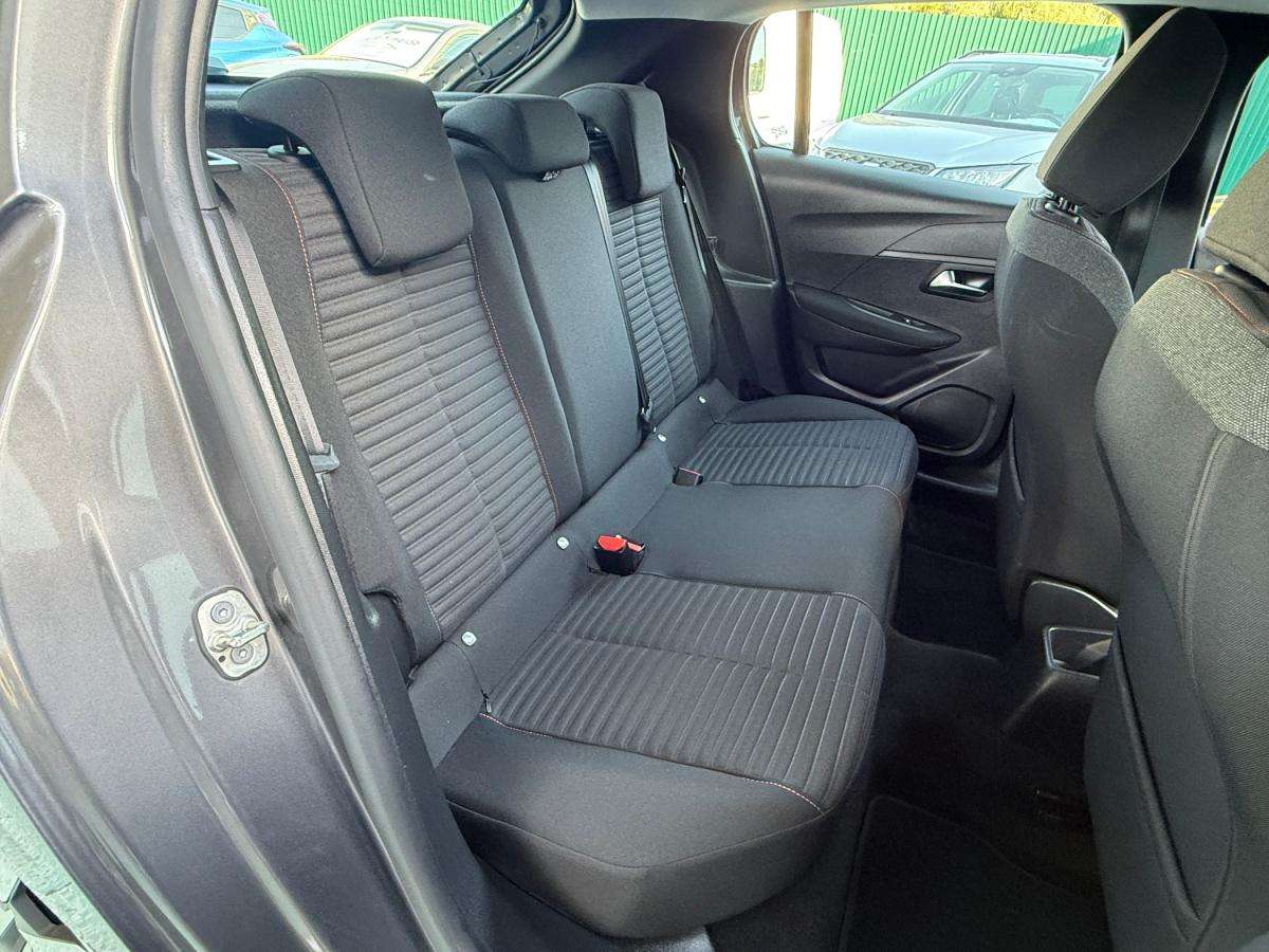 peugeot-208-2023-diesel-1499cc
