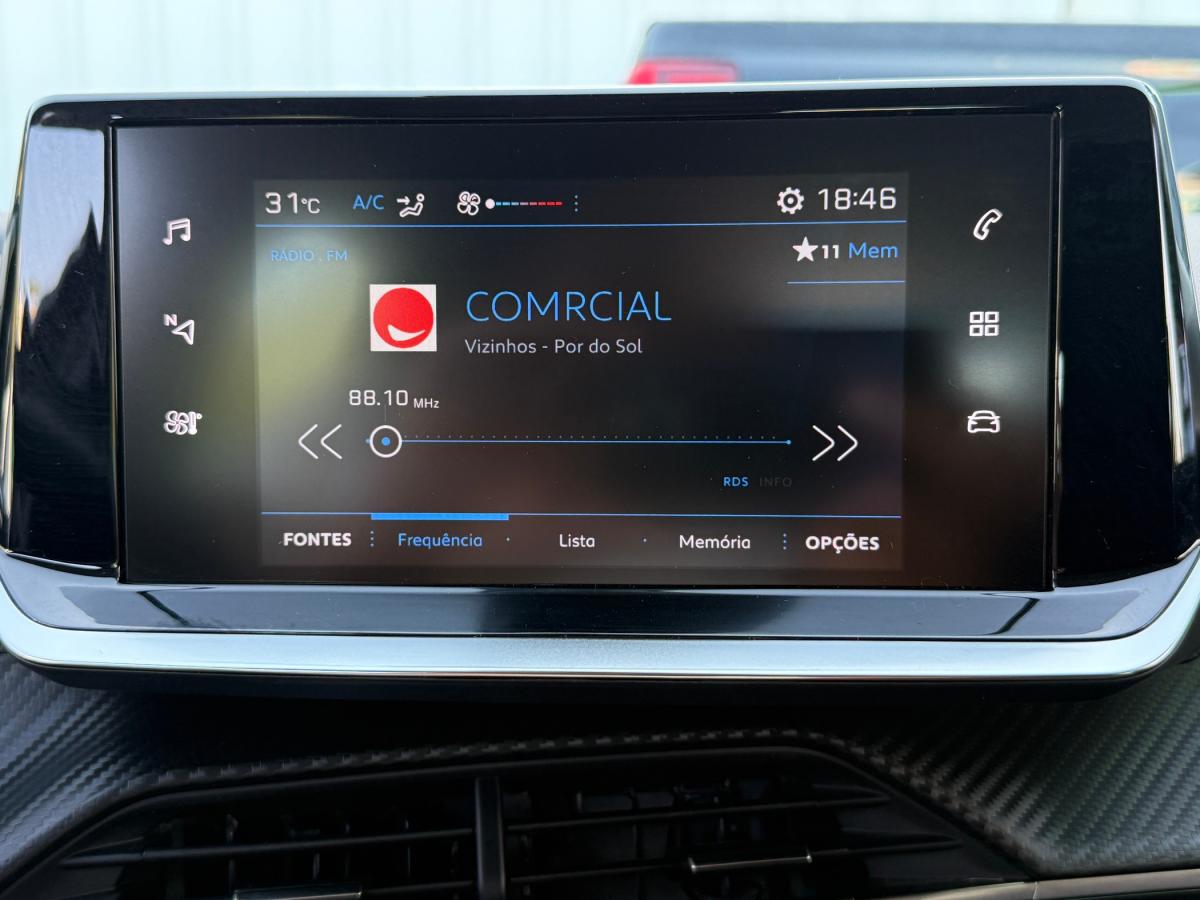 peugeot-208-2023-diesel-1499cc