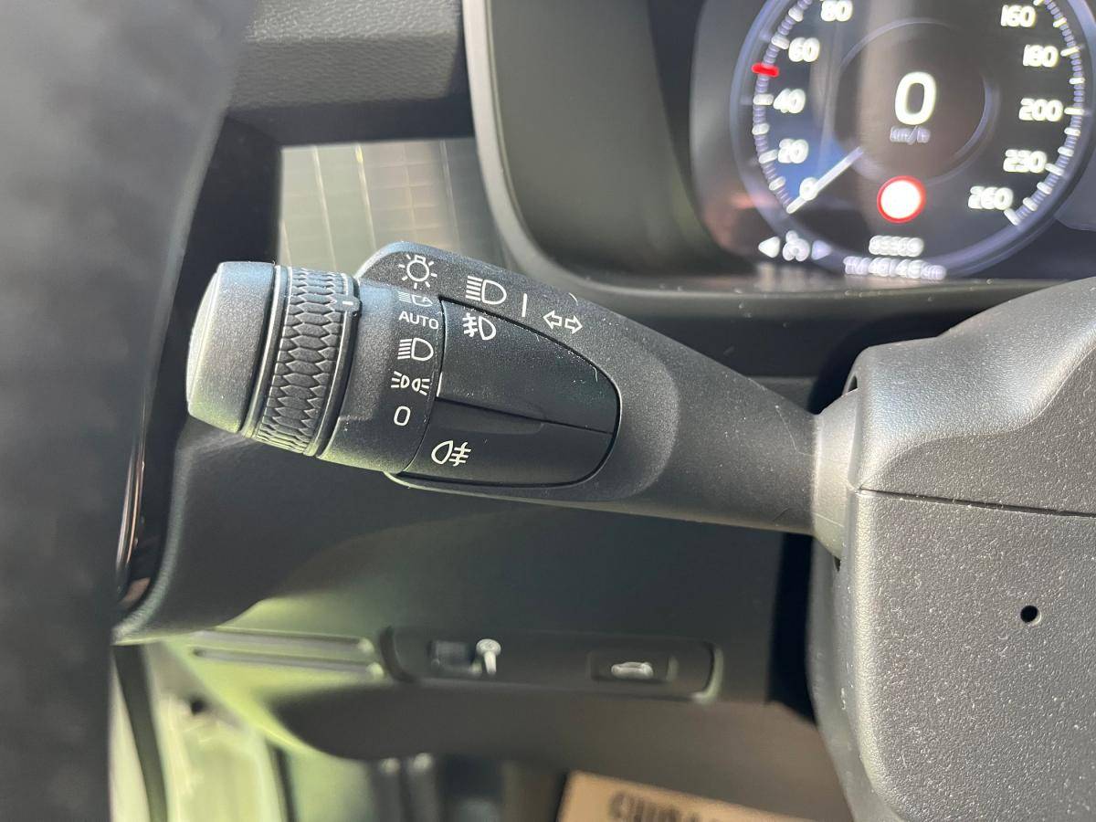 volvo-xc40-2019-diesel-1969cc