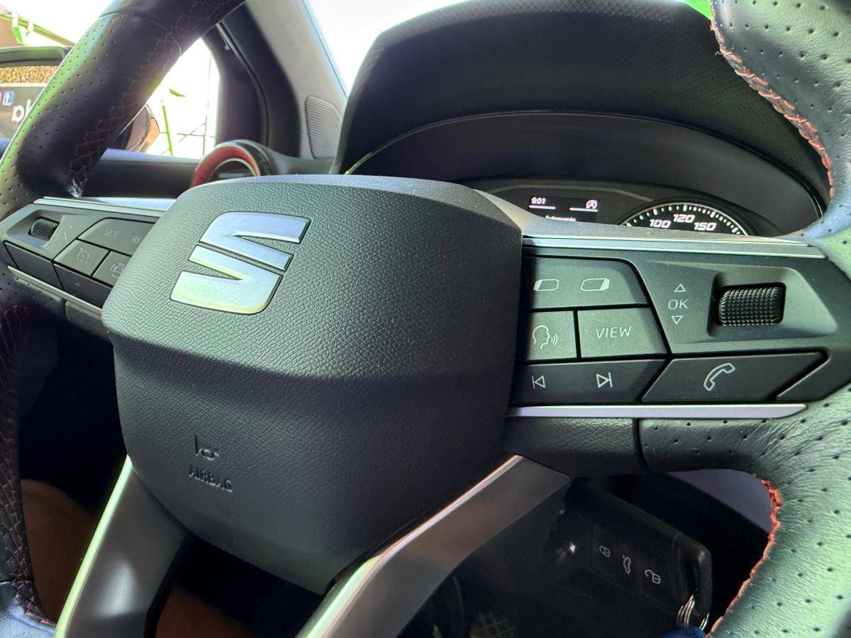 seat-arona-2023-gasolina-999cc