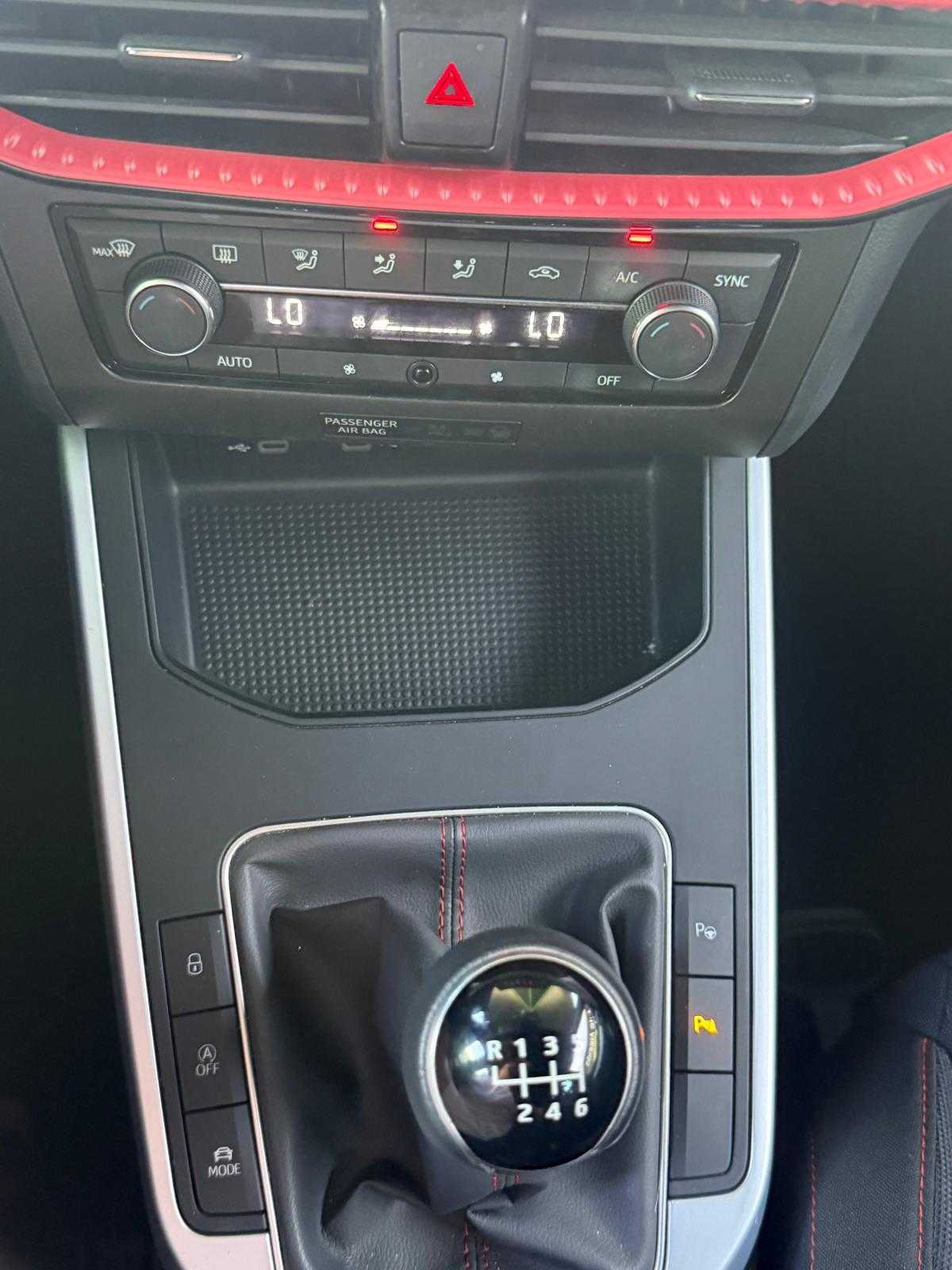 seat-arona-2023-gasolina-999cc