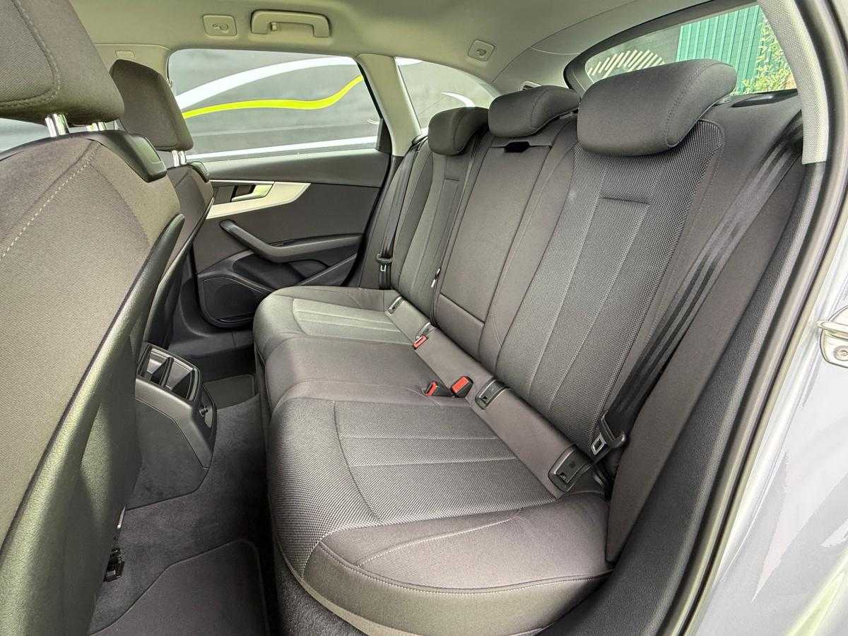 audi-a4-avant-2022-diesel-1968cc