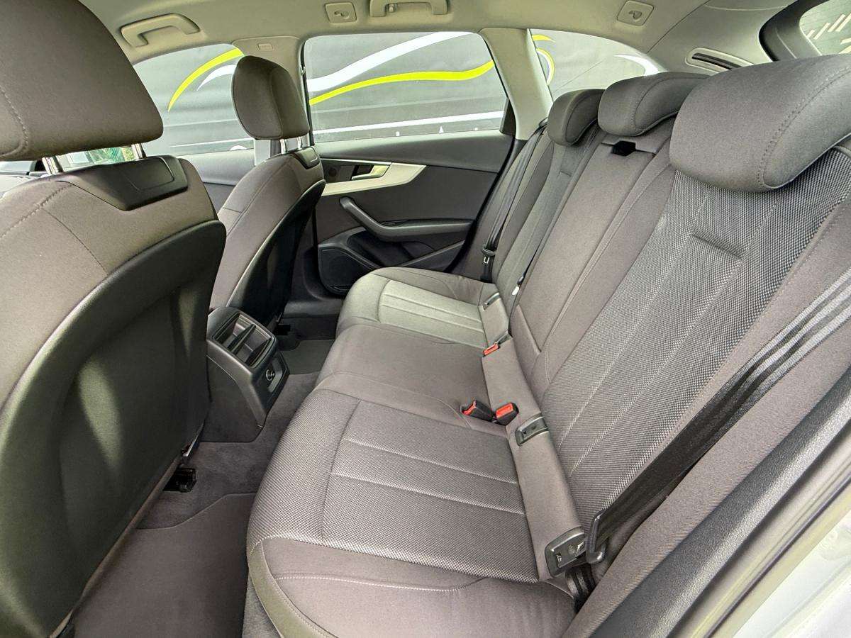 audi-a4-avant-2022-diesel-1968cc