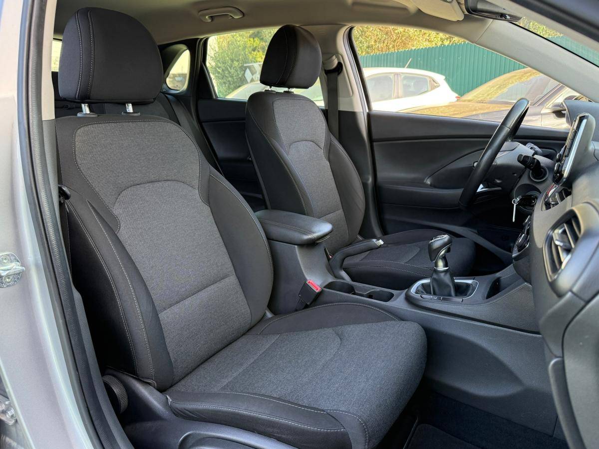 hyundai-i30-2022-gasolina-998cc