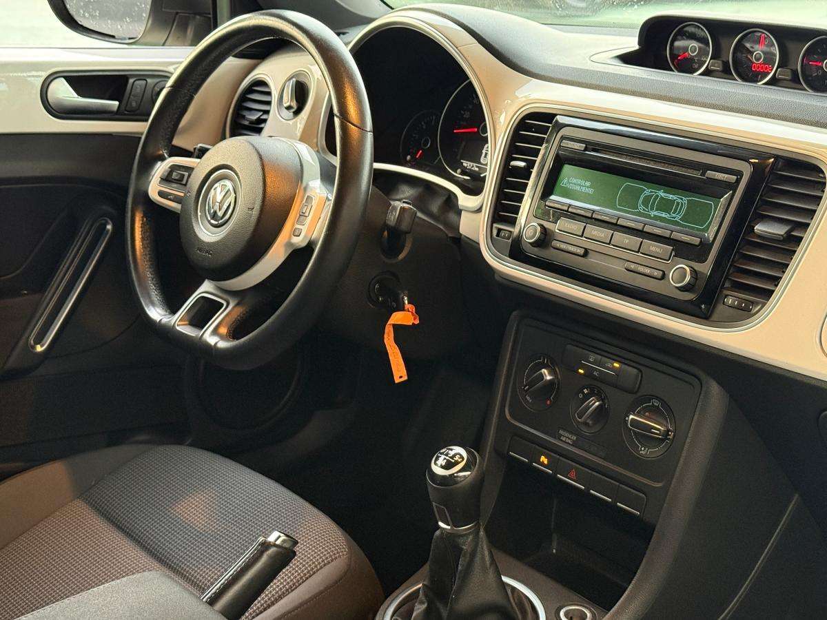 volkswagen-beetle-2012-diesel-1598cc