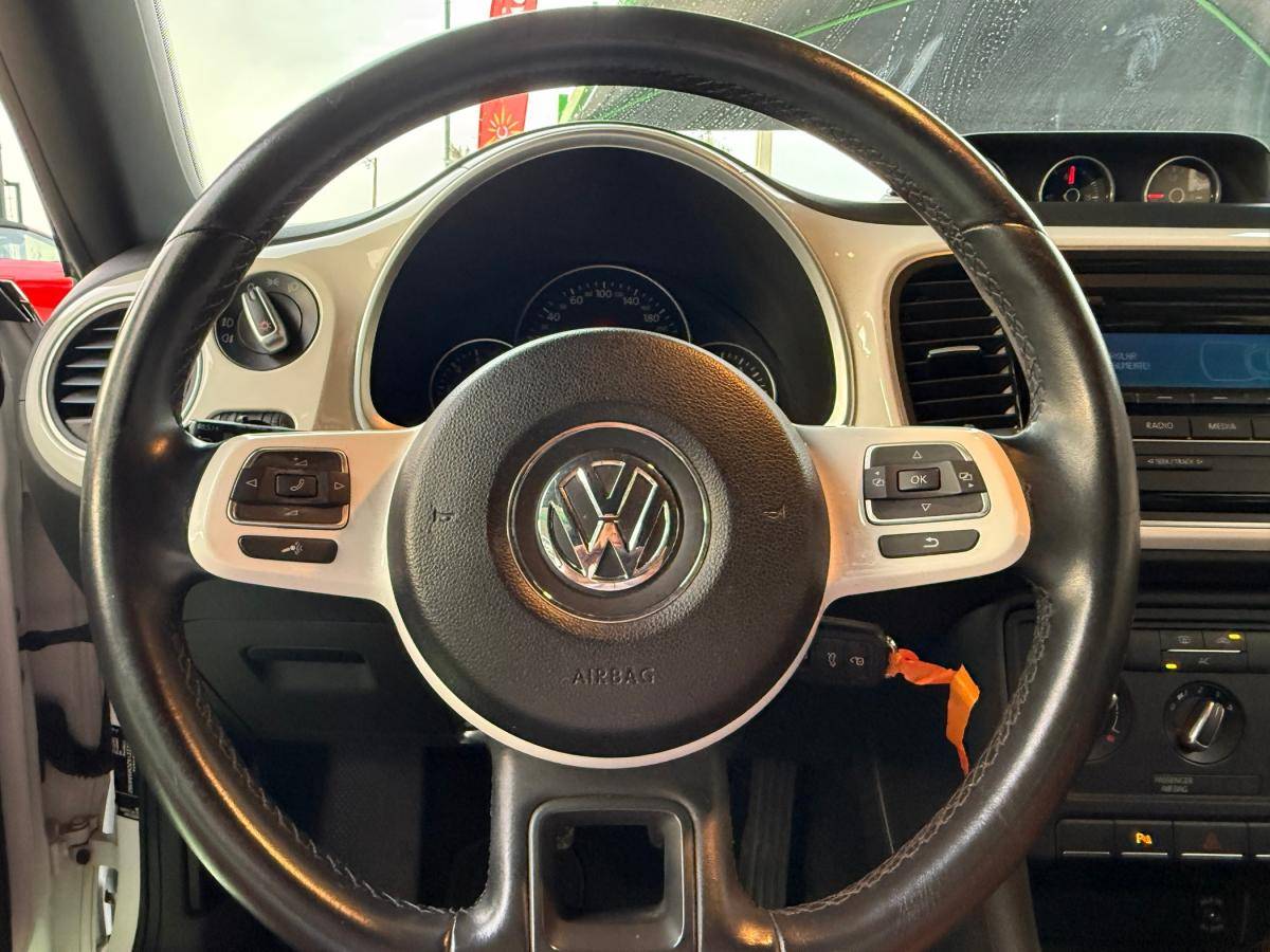 volkswagen-beetle-2012-diesel-1598cc