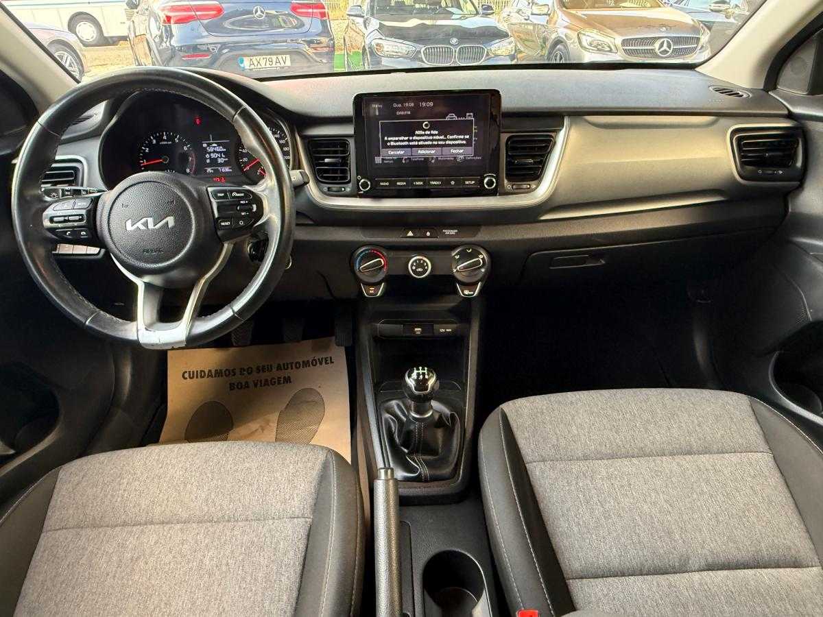 kia-stonic-2022-gasolina-1197cc