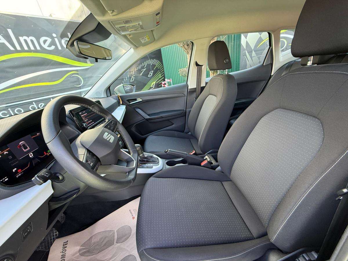 seat-arona-2023-gasolina-999cc