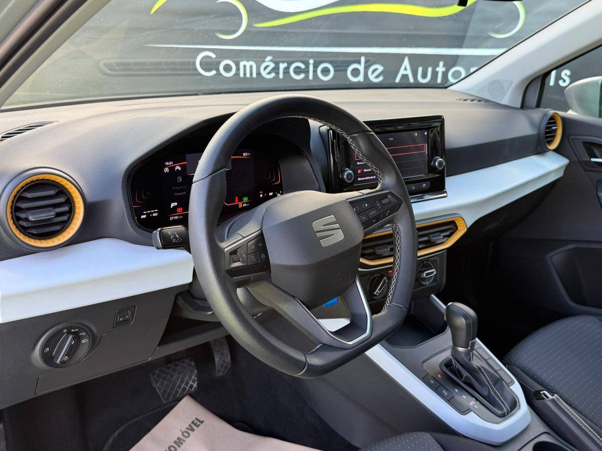 seat-arona-2023-gasolina-999cc
