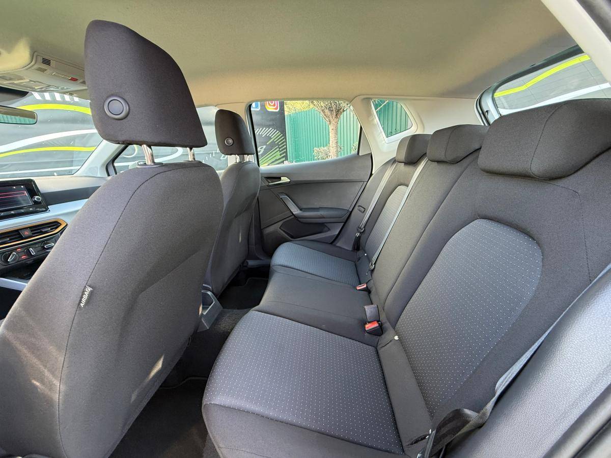 seat-arona-2023-gasolina-999cc