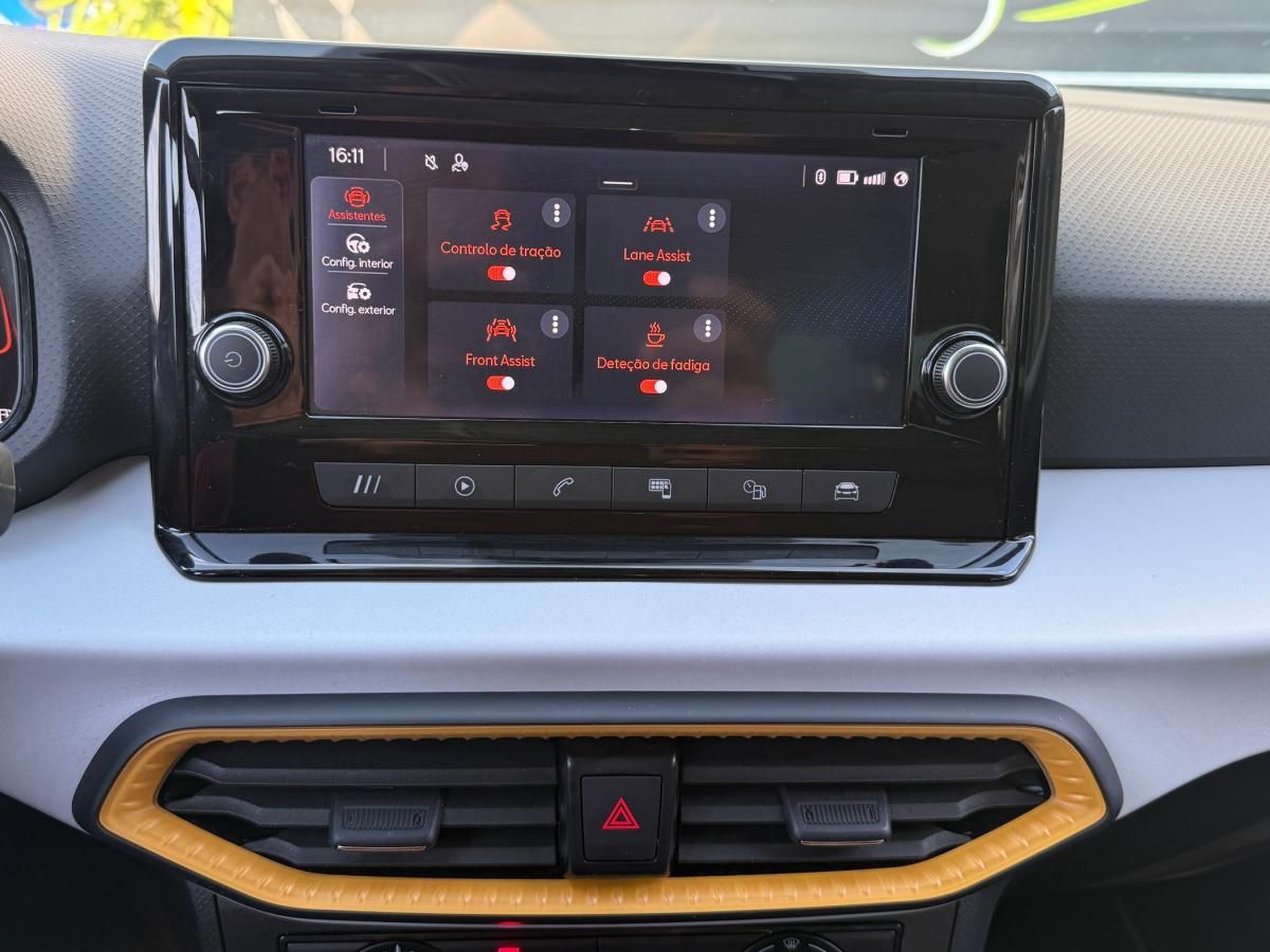 seat-arona-2023-gasolina-999cc