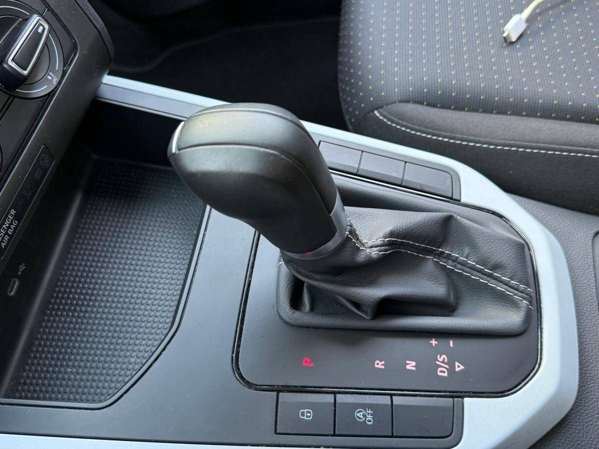 seat-arona-2023-gasolina-999cc