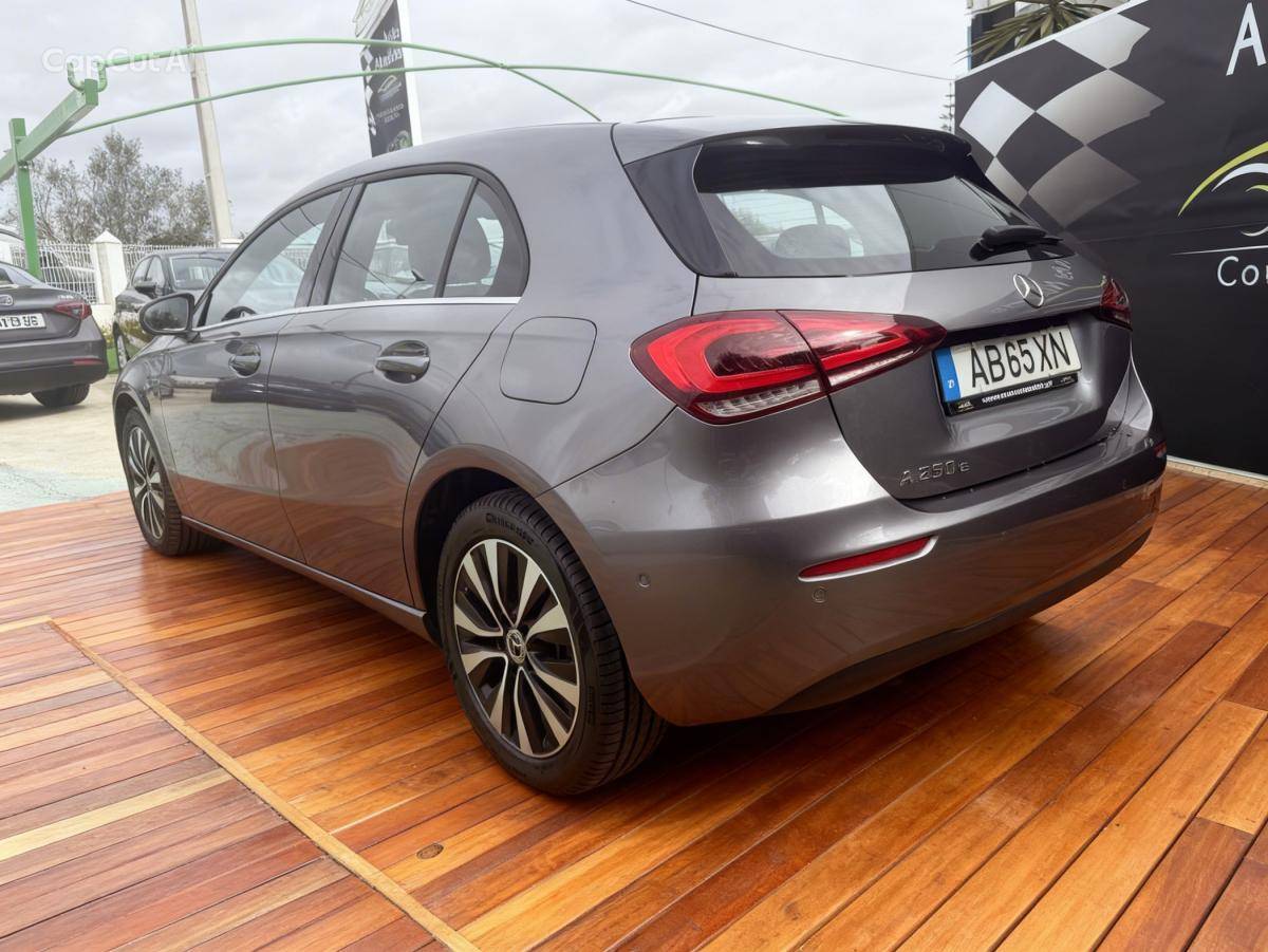mercedes-benz-classe-a-2020-hibrido-a-gasolina-1332cc