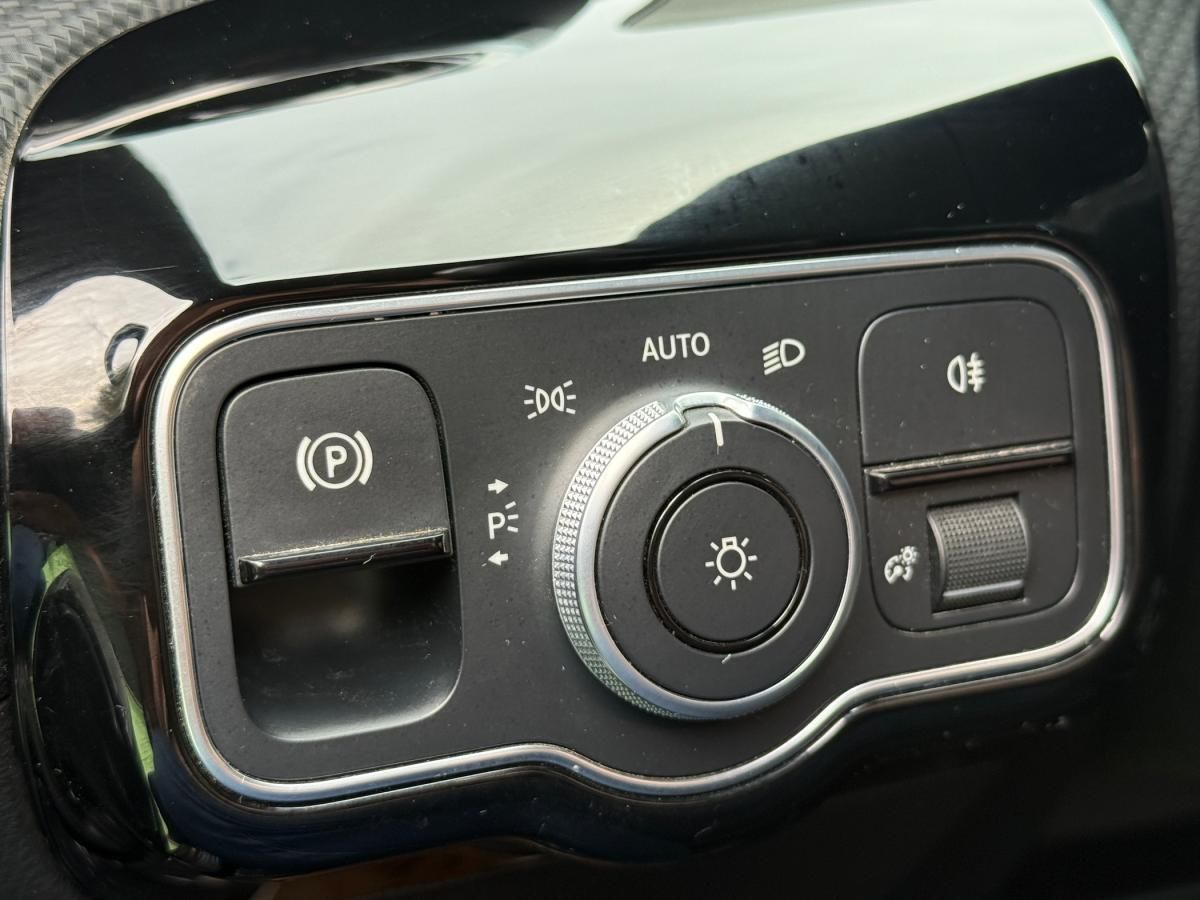 mercedes-benz-classe-a-2020-hibrido-a-gasolina-1332cc