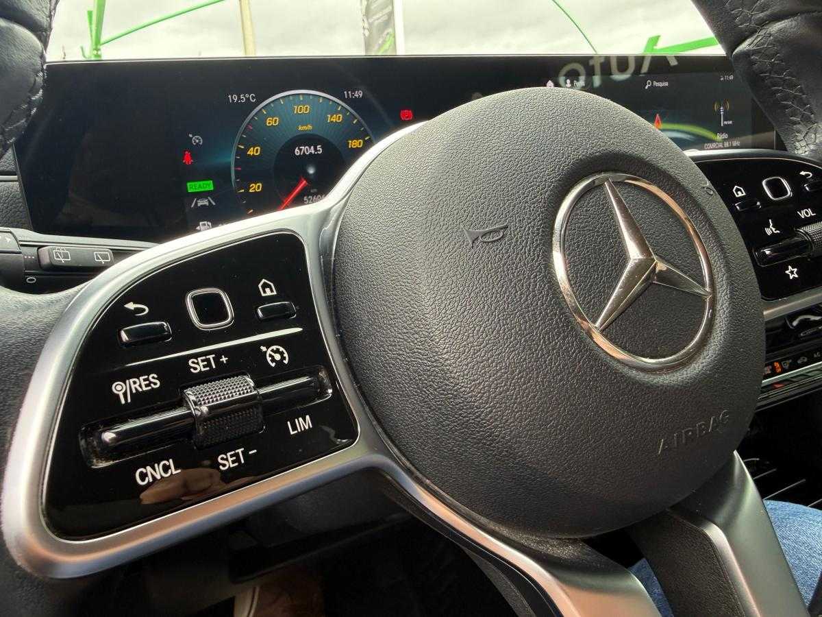 mercedes-benz-classe-a-2020-hibrido-a-gasolina-1332cc