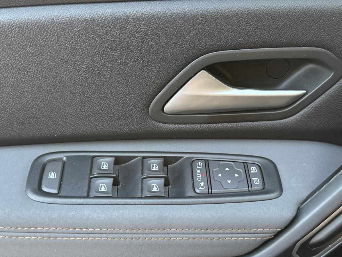 dacia-duster-2023-gasolina-1332cc