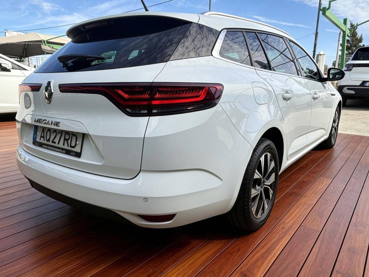 renault-megane-sport-tourer-2022-diesel-1461cc