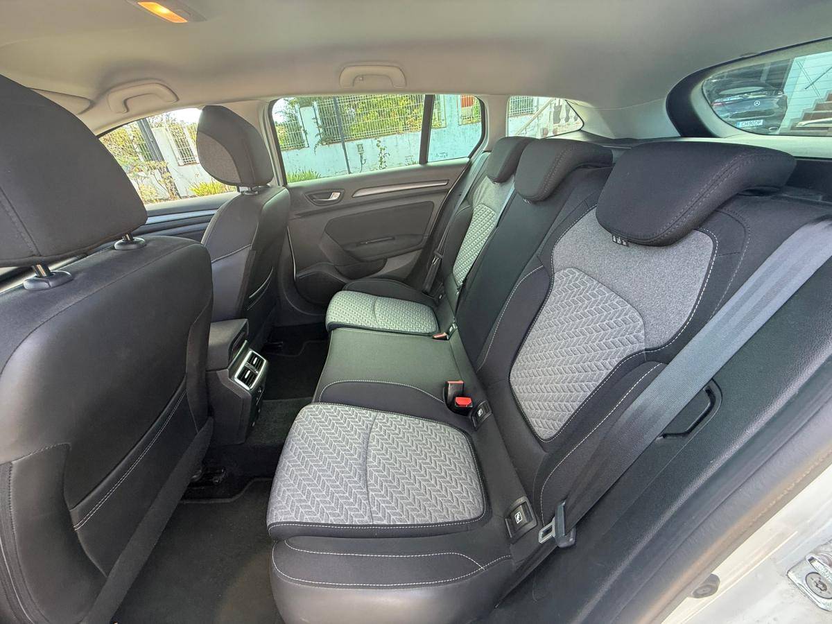 renault-megane-sport-tourer-2022-diesel-1461cc