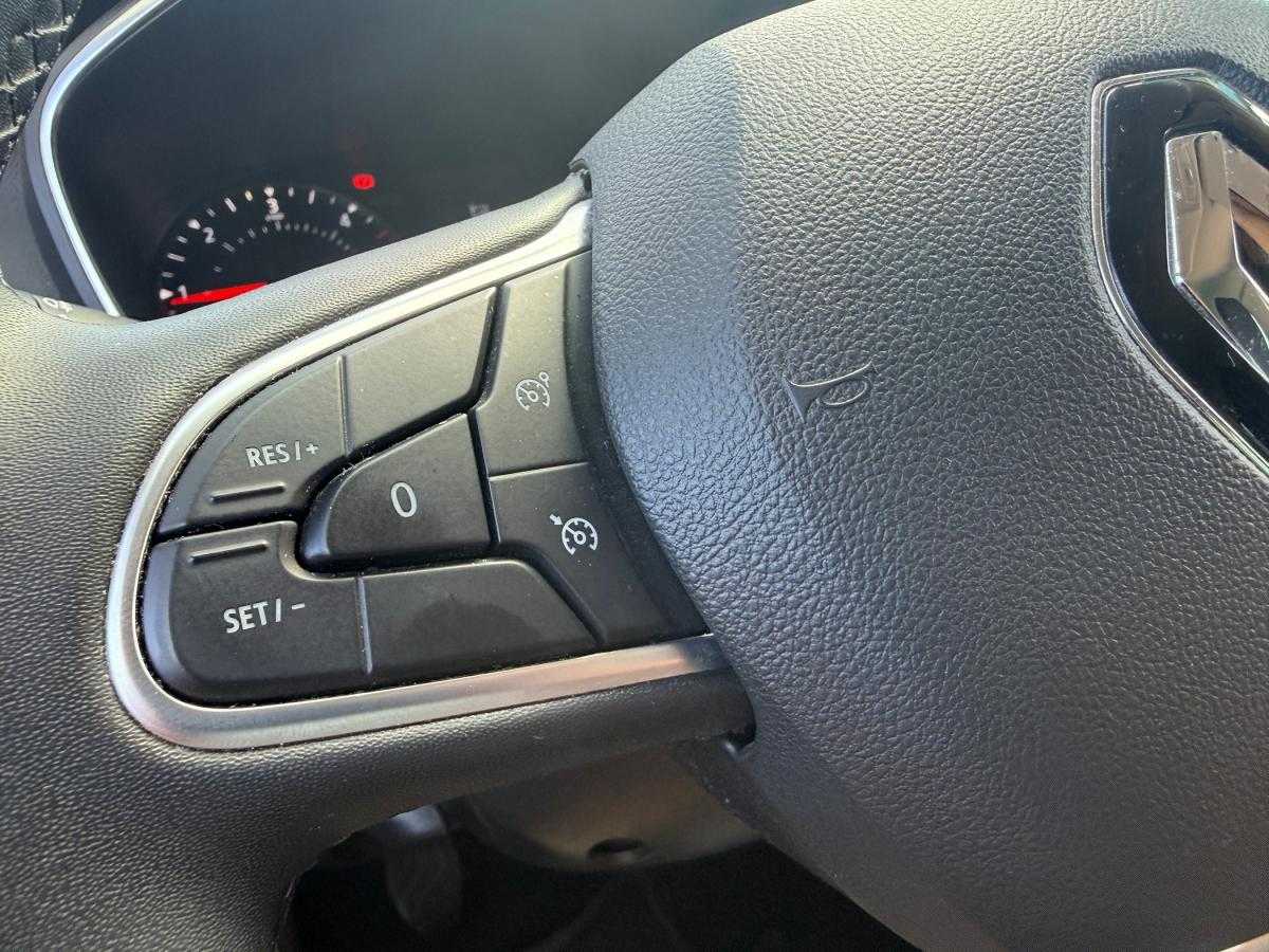 renault-megane-sport-tourer-2022-diesel-1461cc
