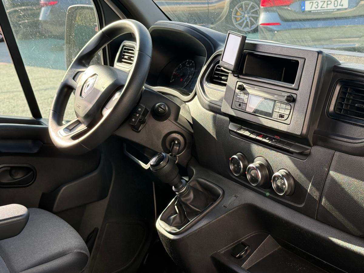 renault-master-2022-diesel-2299cc