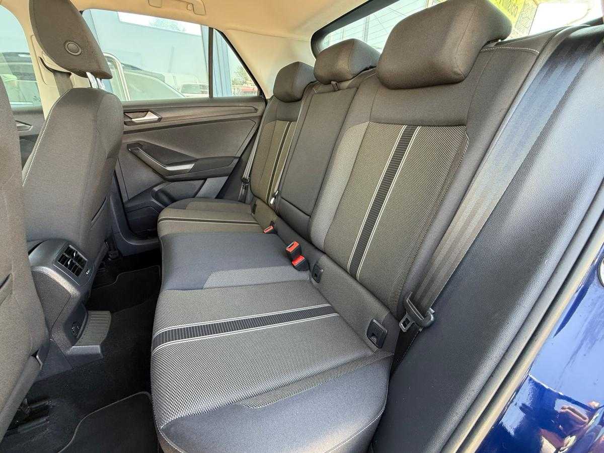 volkswagen-t-roc-2018-diesel-1598cc