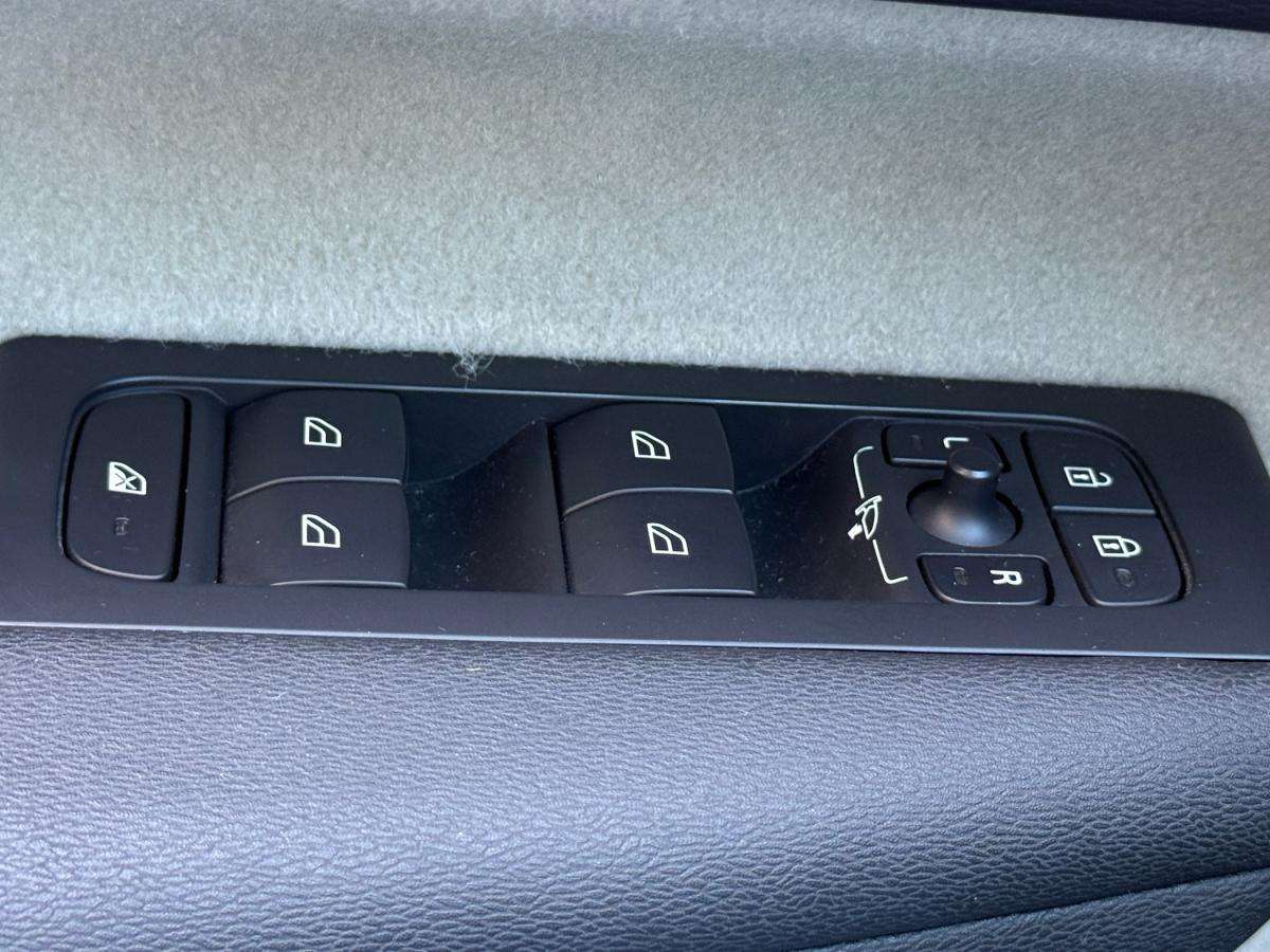 volvo-xc40-2019-diesel-1969cc
