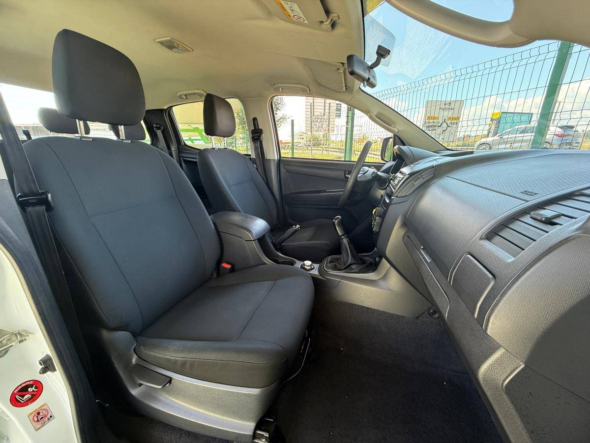 isuzu-d-max-2018-diesel-1898cc