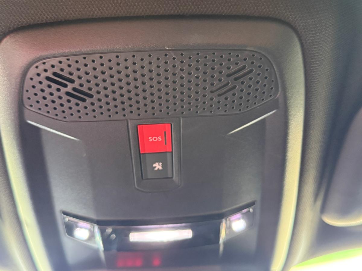 peugeot-2008-2022-diesel-1499cc