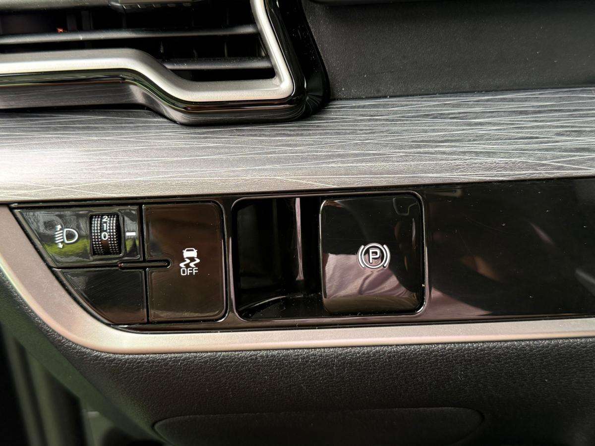 kia-sportage-2024-gasolina-1598cc