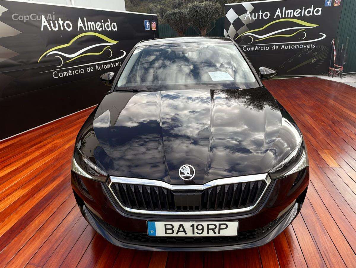 skoda-scala-2023-gasolina-999cc