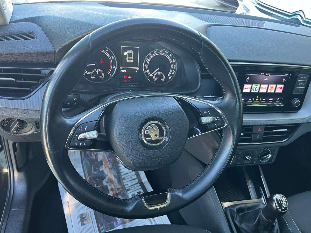skoda-scala-2023-gasolina-999cc