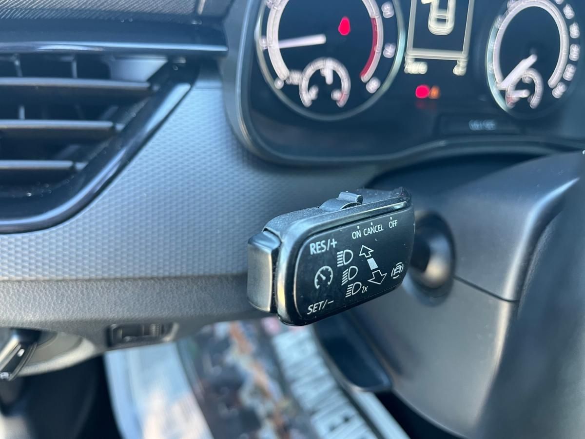 skoda-scala-2023-gasolina-999cc