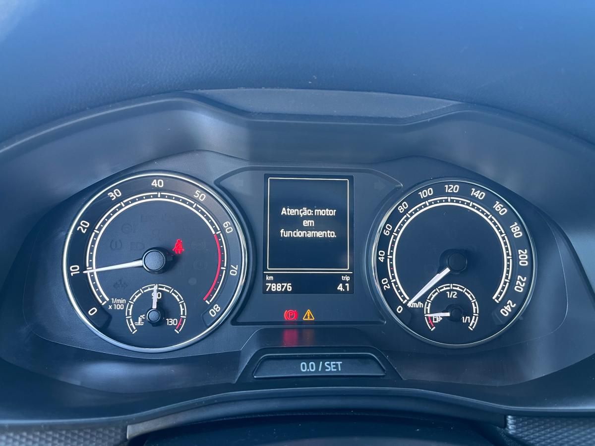 skoda-scala-2023-gasolina-999cc