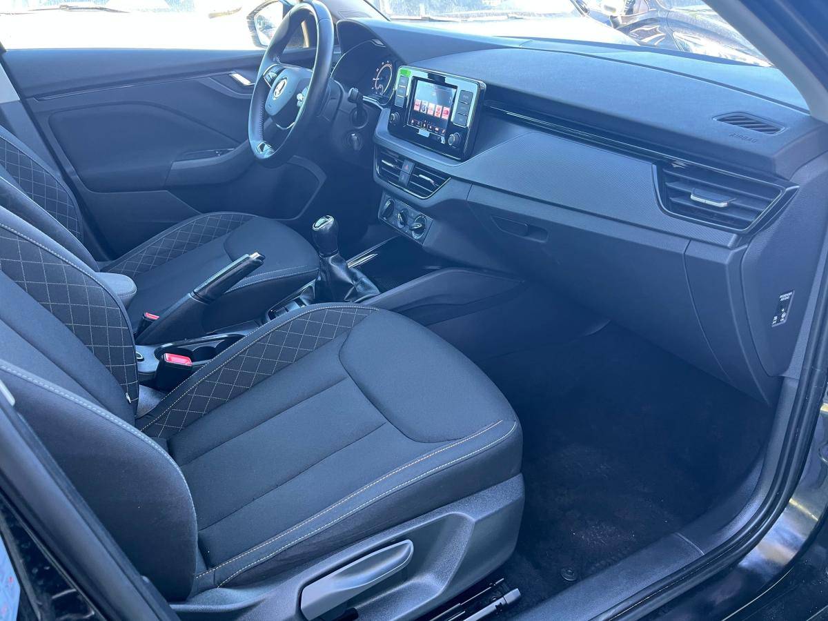 skoda-scala-2023-gasolina-999cc