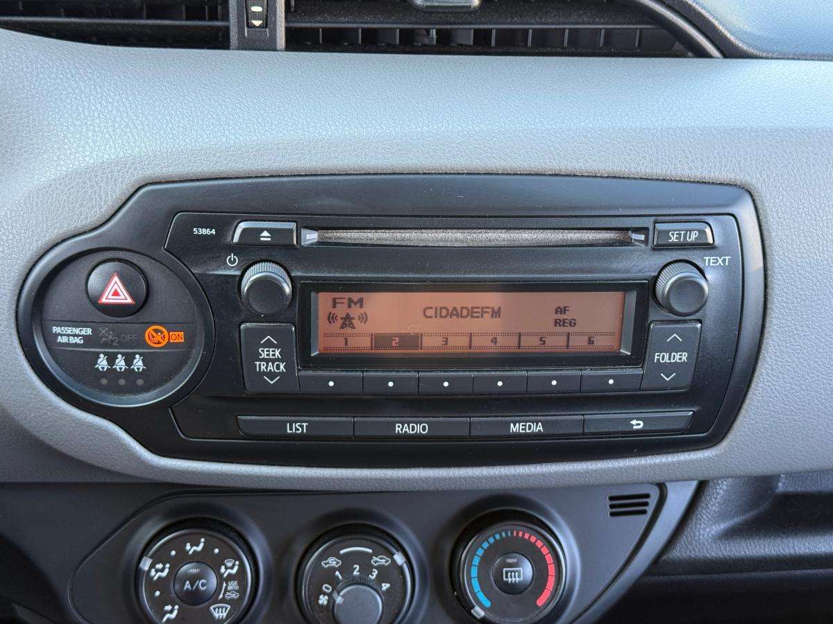 toyota-yaris-2015-gasolina-998cc