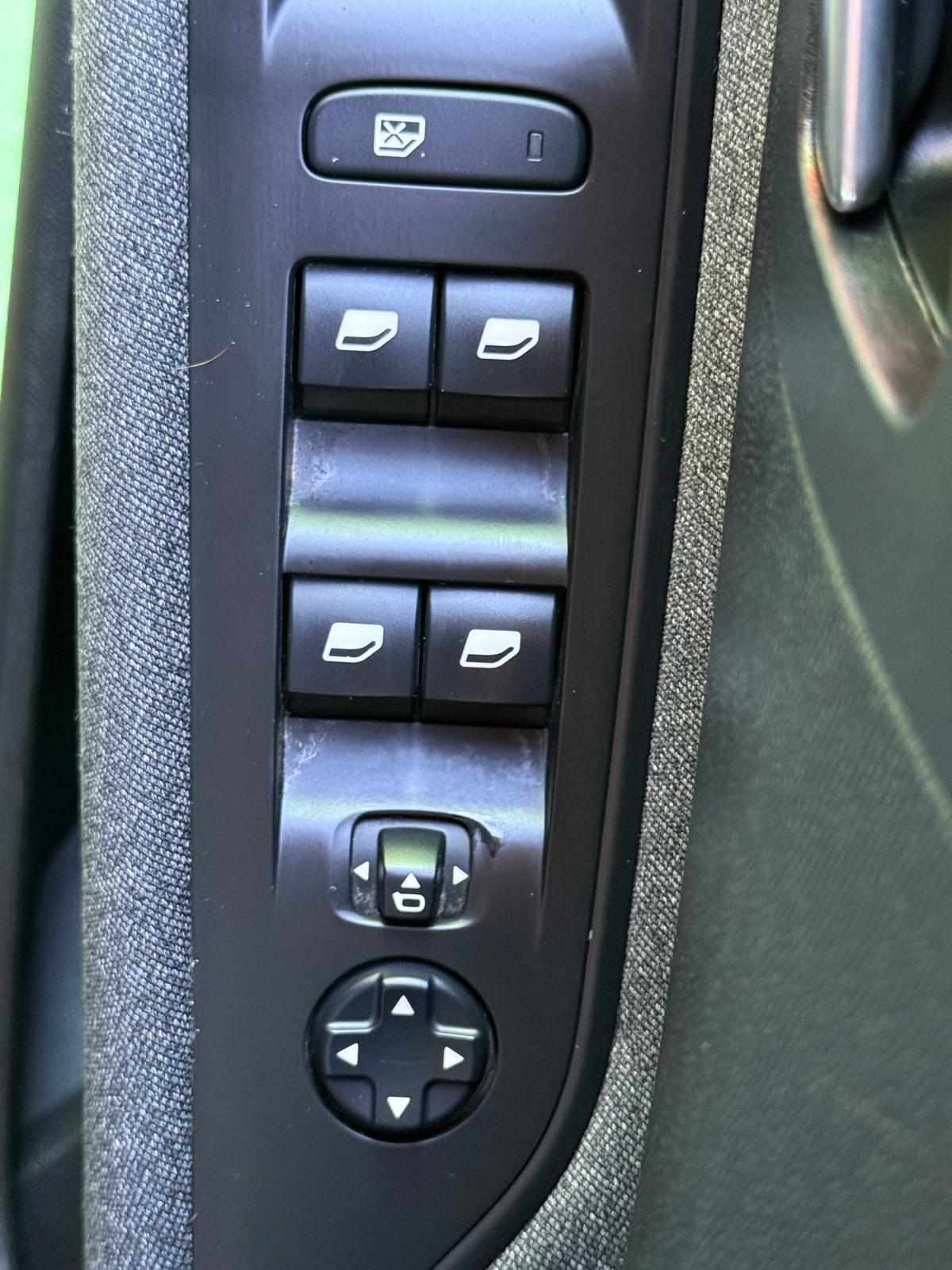 peugeot-3008-2021-diesel-1499cc