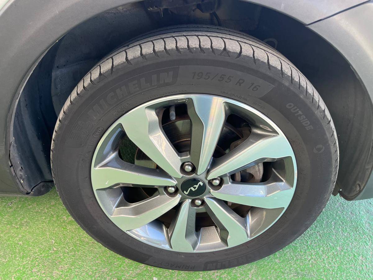 kia-stonic-2022-gasolina-998cc